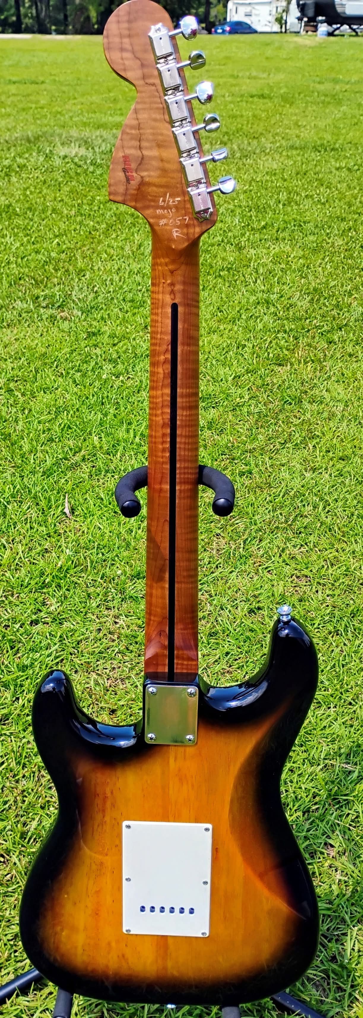 RICH Guitar Myrtle Beach DLX mojo S 'Ratocaster' Partsocaster in Two-tone Sunburst